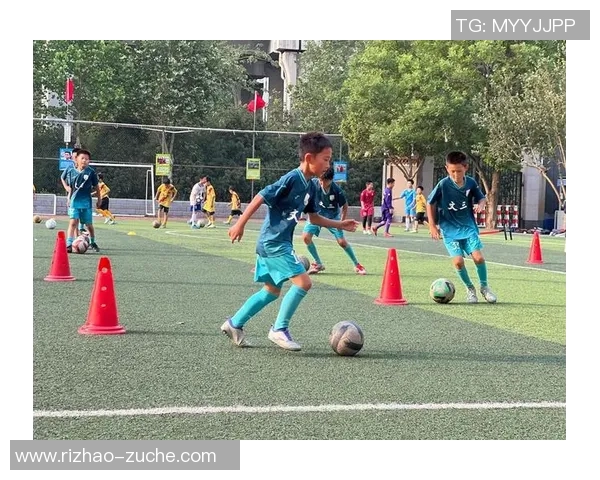 球叮足球带你领略精彩赛事瞬间与球员背后的故事 球叮足球带你领略精彩赛事瞬间与球员背后的故事